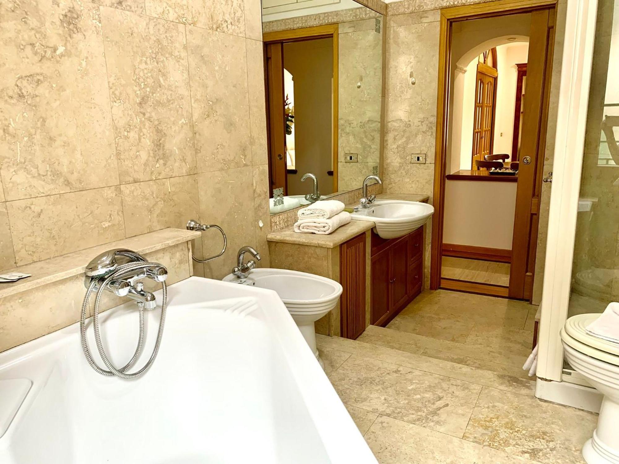 Colosseo Prestige Apartment Roma Dış mekan fotoğraf